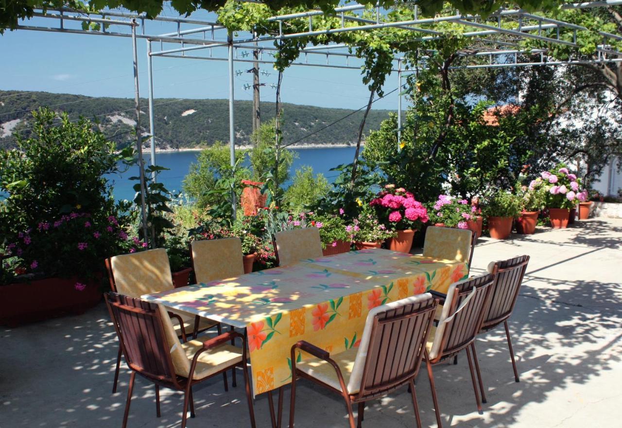 Apartments With A Parking Space Kampor, Rab - 5032 Экстерьер фото