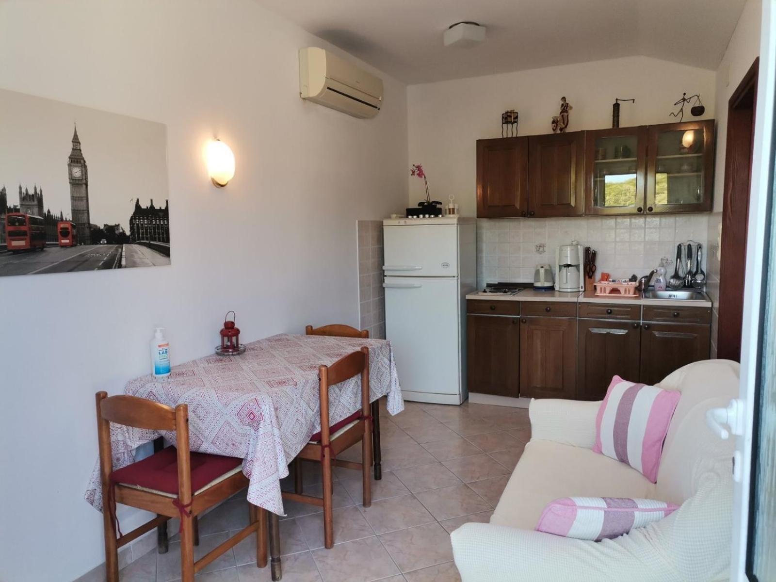 Apartments With A Parking Space Kampor, Rab - 5032 Экстерьер фото