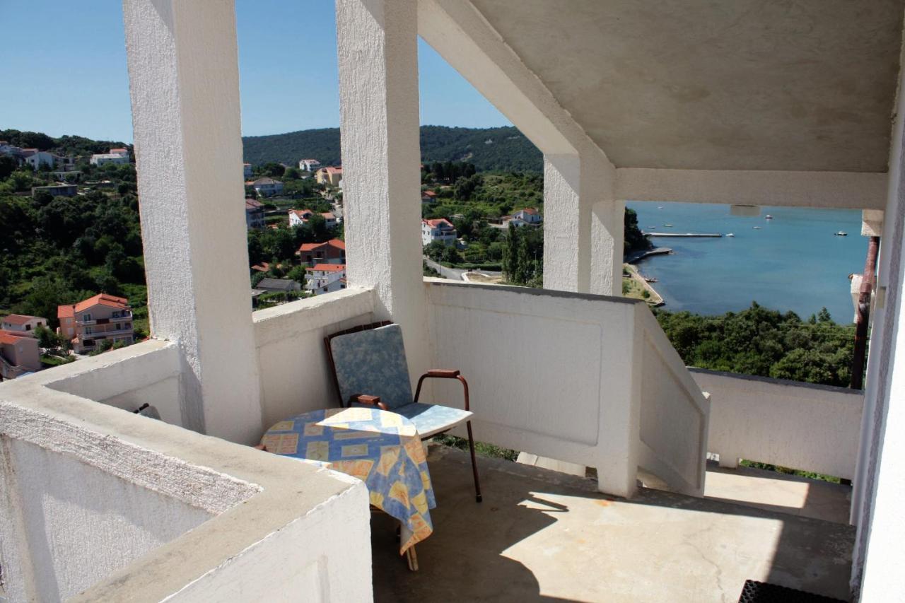 Apartments With A Parking Space Kampor, Rab - 5032 Экстерьер фото