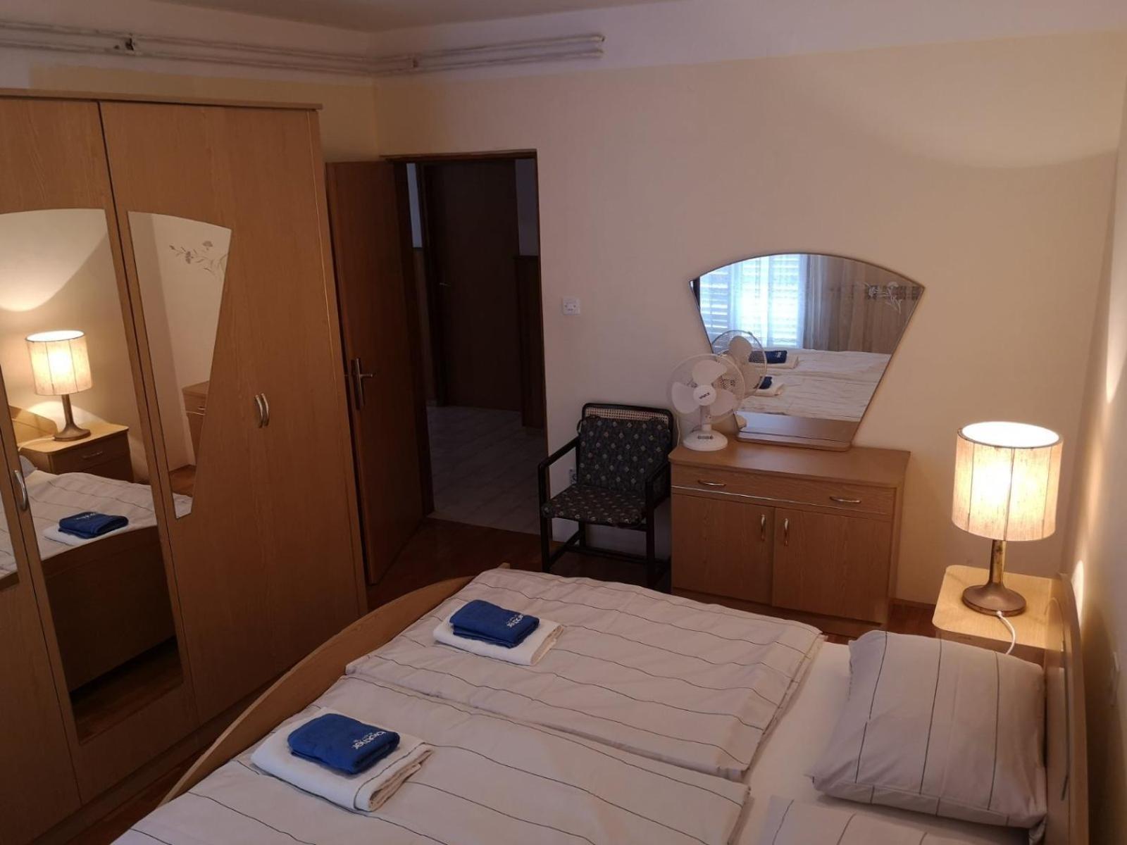 Apartments With A Parking Space Kampor, Rab - 5032 Номер фото